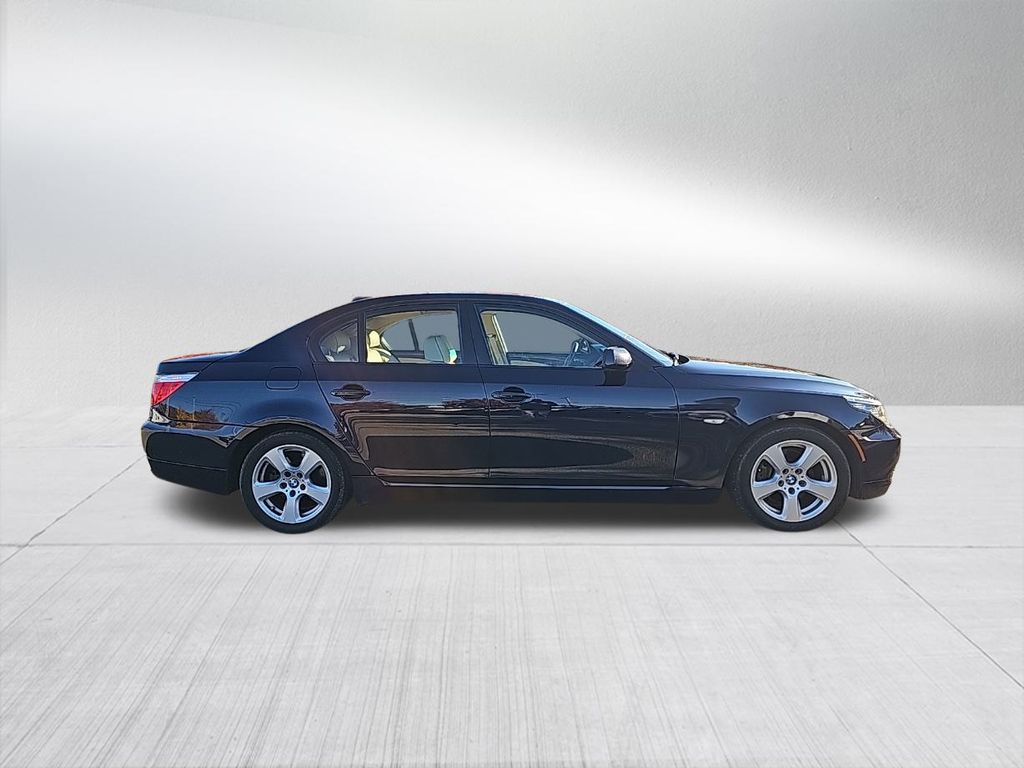 2008 BMW 5 Series 535xi 4