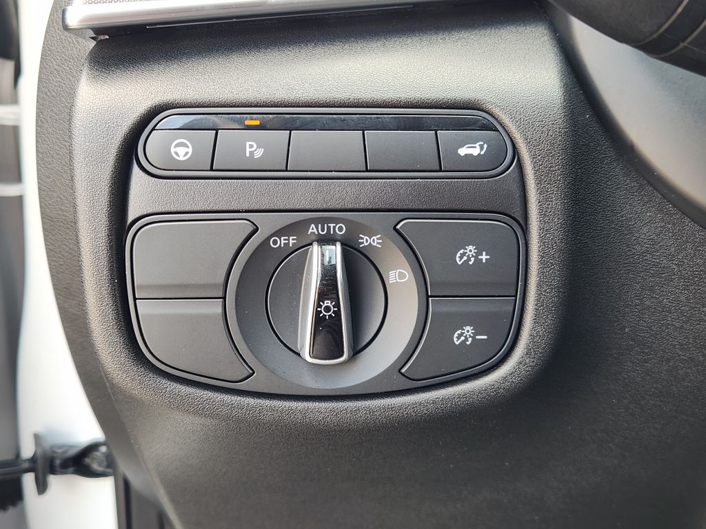 2023 INFINITI QX50 LUXE White at South Houston Nissan