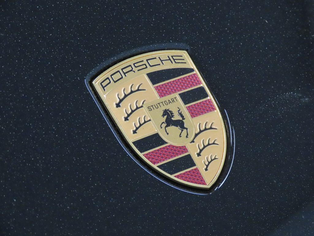 Thumbnail: 2026 Porsche Macan - 14