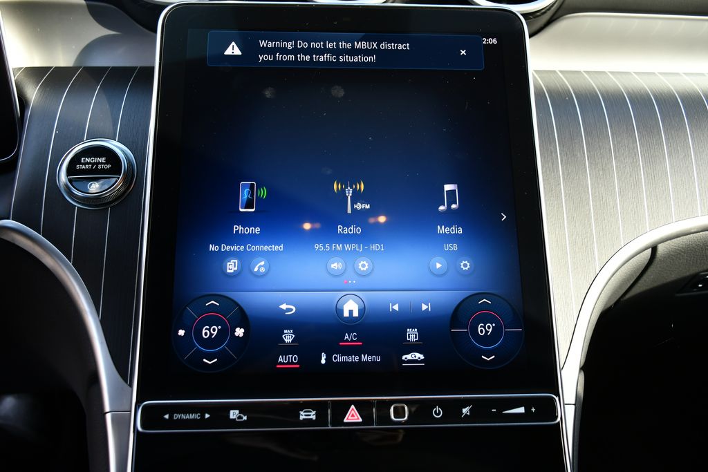 Thumbnail: 2024 Mercedes-Benz GLC - 27