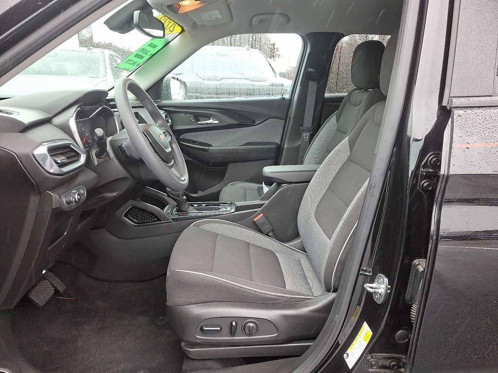 2022 Chevrolet TrailBlazer LT 14