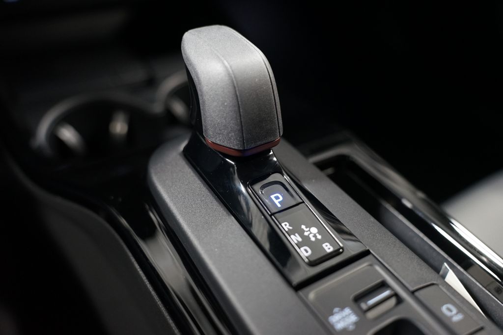 2025 Toyota Prius Plug-in 21