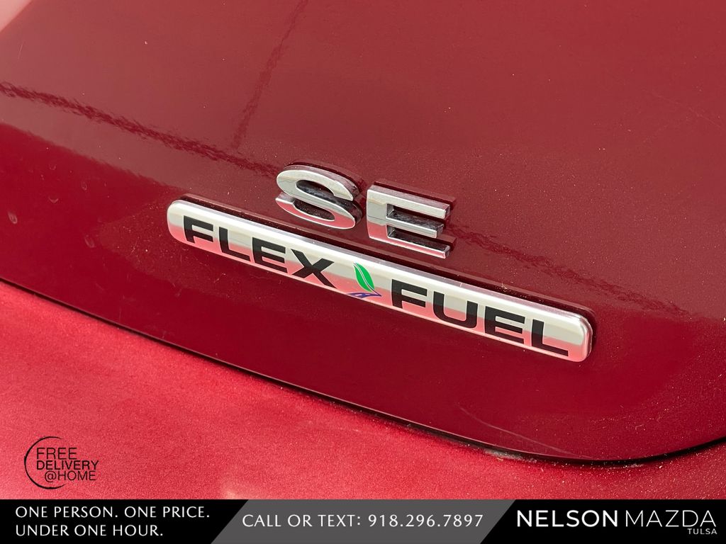 Used 2014 Red Ford SE image 15