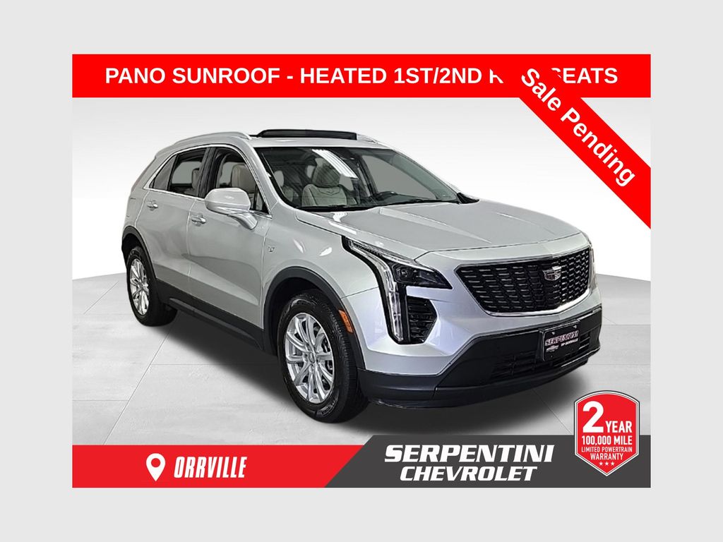 2021 Cadillac XT4 Plata (Radiant Silver Metallic) SUV/Crossover Todo terreno 9 velocidades Automática