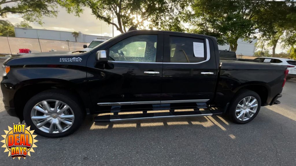 2022 Chevrolet Silverado 1500 High Country - Photo 2