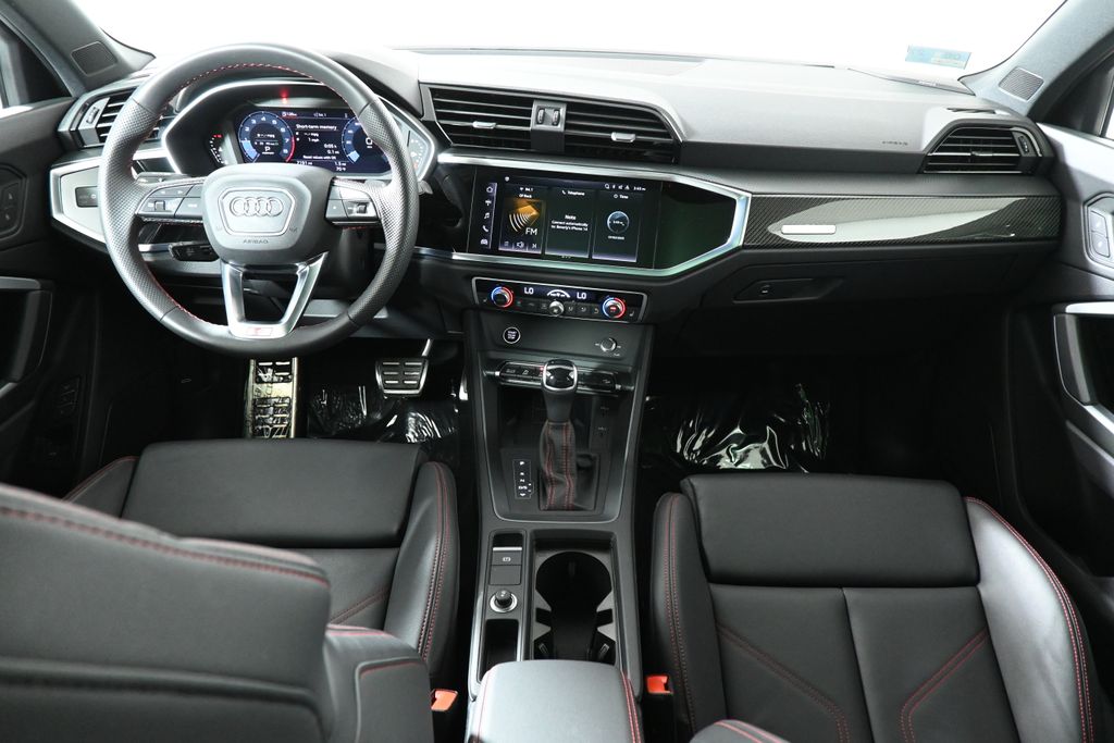 Thumbnail: 2025 Audi Q3 - 4