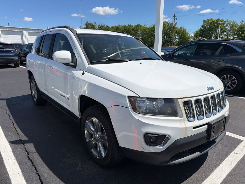 Thumbnail: 2015 Jeep Compass - 4
