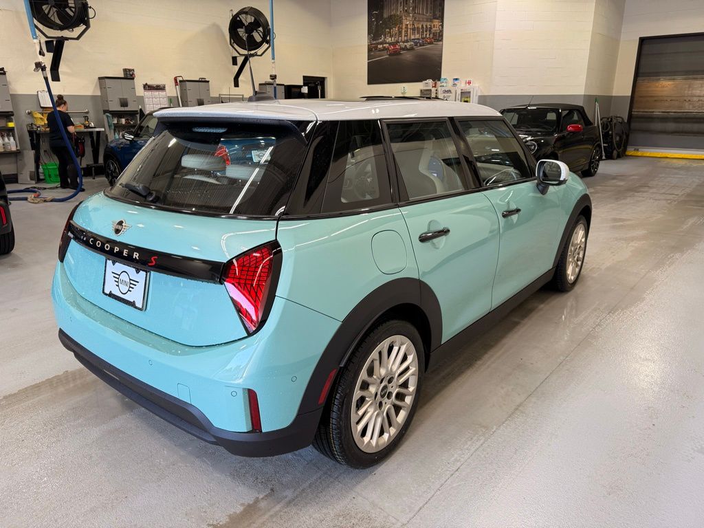 Thumbnail: 2026 MINI Cooper - 6