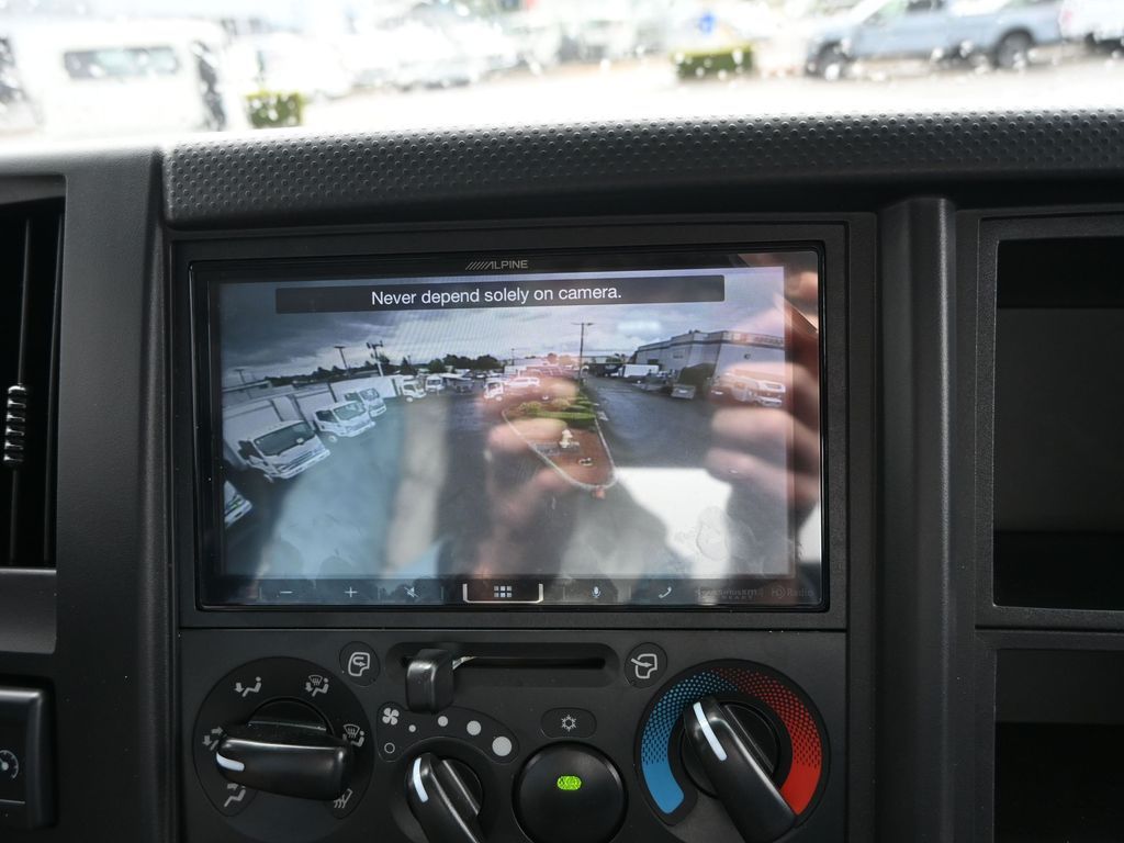 2025 Isuzu FTR 
