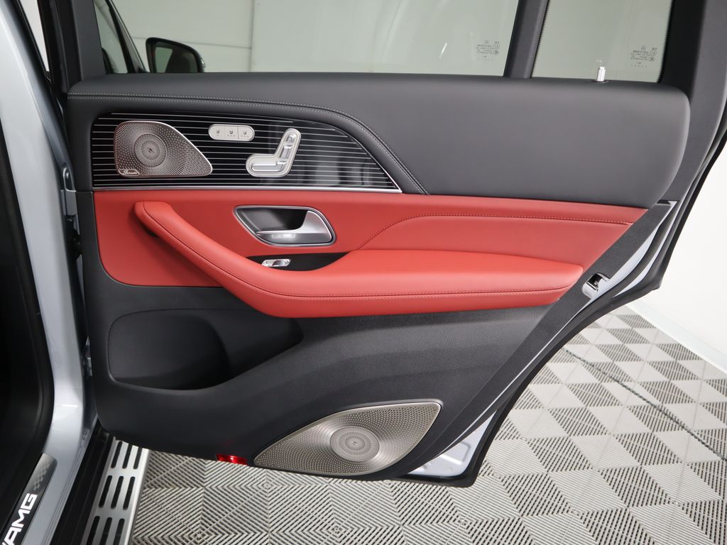 2025 Mercedes-Benz GLS 63 AMG 30