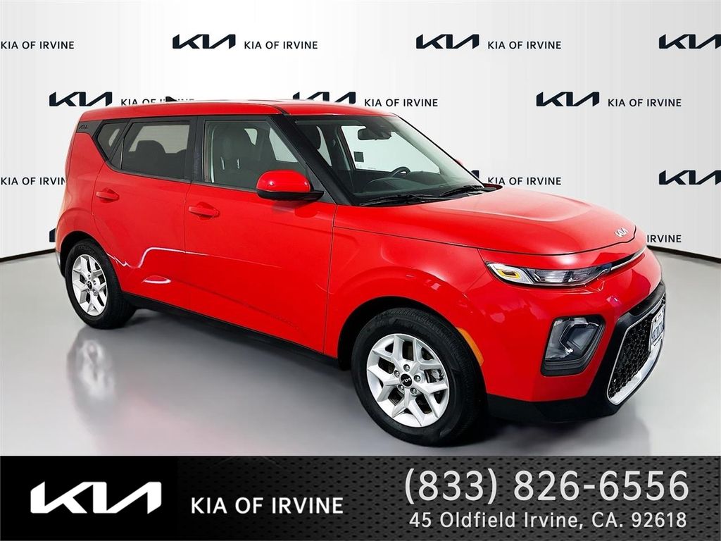 Inferno Red 2022 Kia Soul LX FWD SUV / Crossover Front-Wheel Drive Continuously Variable Transmission