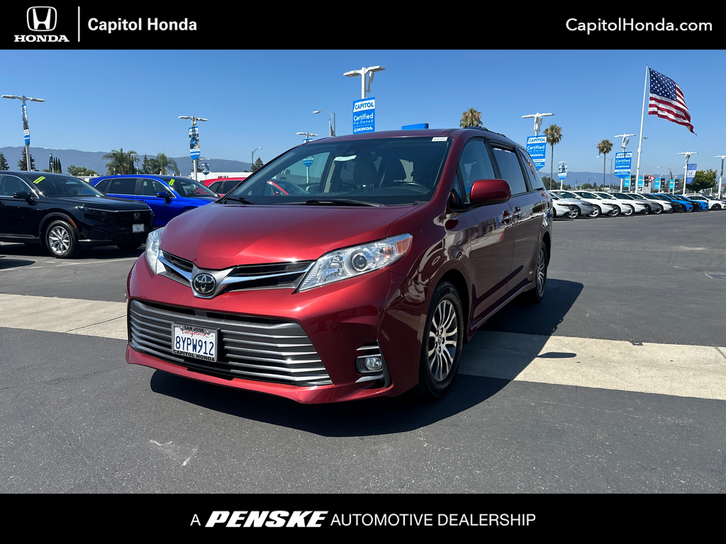 2020 Toyota Sienna XLE -
                San Jose, CA