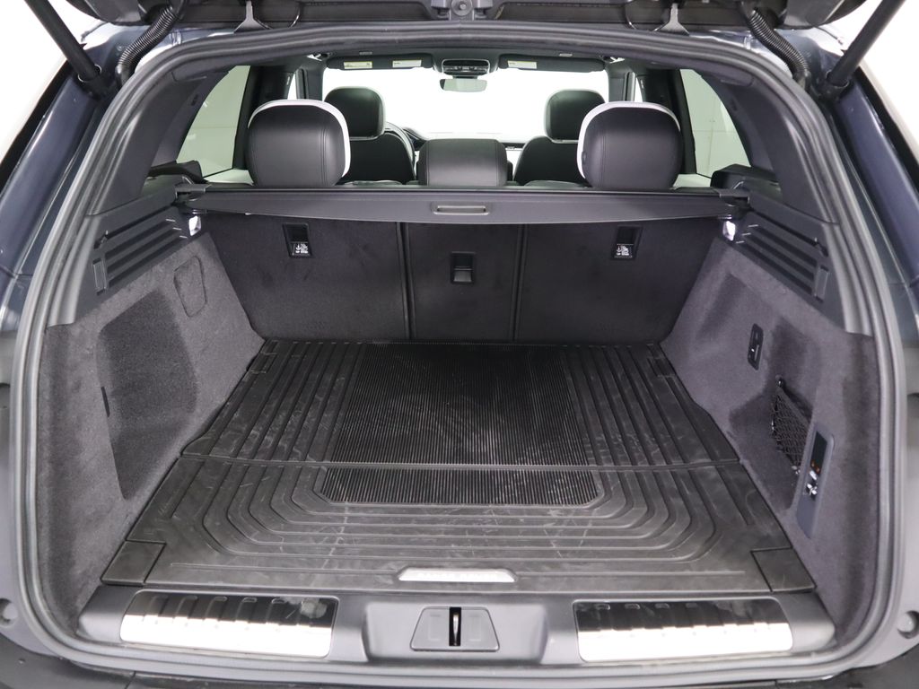 Thumbnail: 2025 Land Rover Range Rover Sport - 29