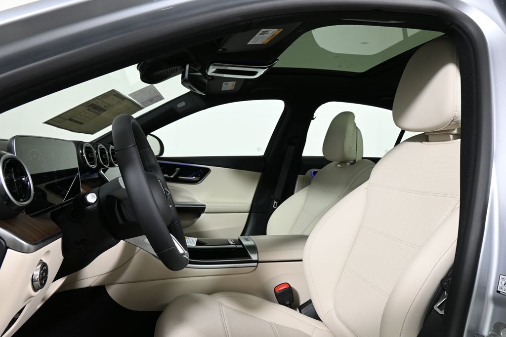 Thumbnail: 2025 Mercedes-Benz C-Class - 13