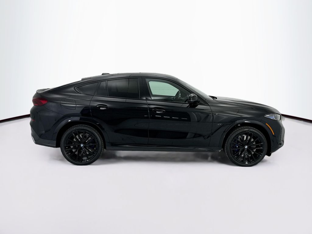 Thumbnail: 2027 BMW X6 - 4