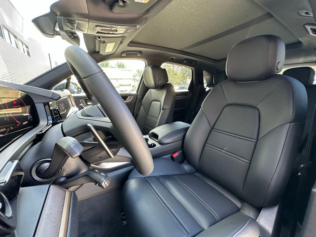 Thumbnail: 2026 Porsche Cayenne - 5
