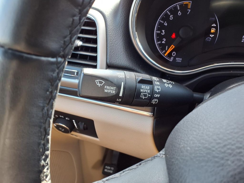 2019 Jeep Grand Cherokee Limited White/off-white at Martin Chrysler Dodge Jeep Ram