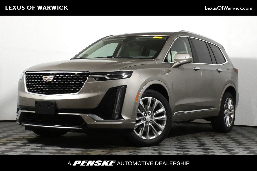 Thumbnail: 2022 Cadillac XT6 - 1