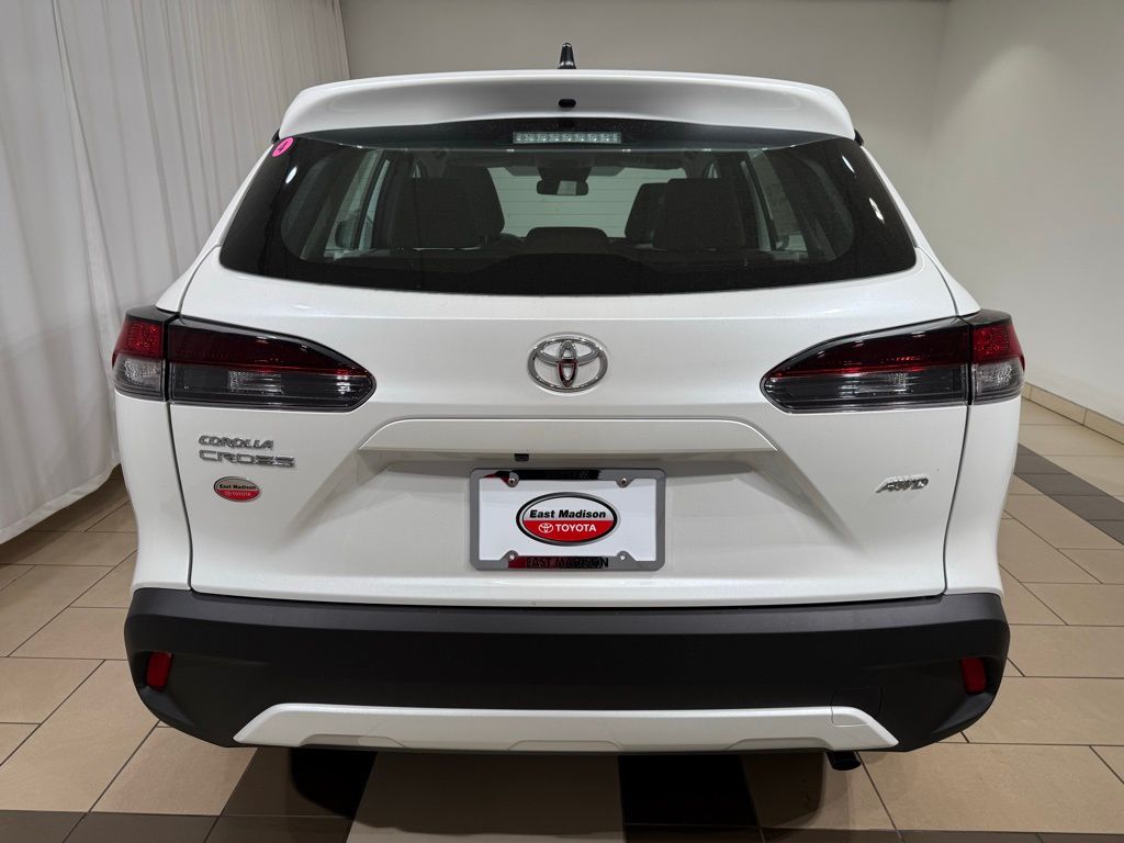 Thumbnail: 2026 Toyota Corolla Cross - 4