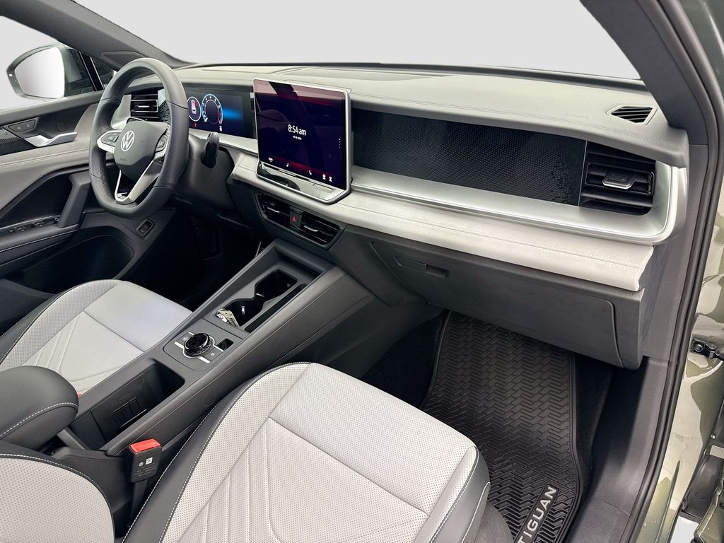 Thumbnail: 2026 Volkswagen Tiguan - 15