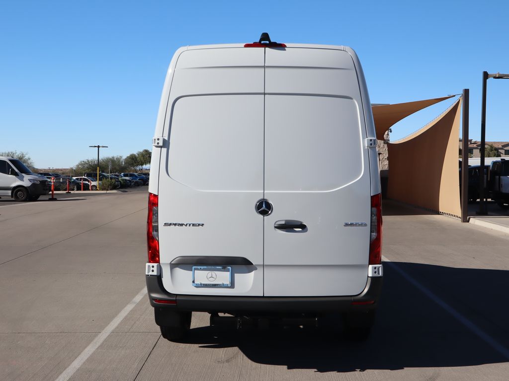 2025 Mercedes-Benz Sprinter 2500 6