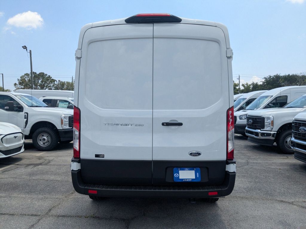 2025 Ford Transit 250