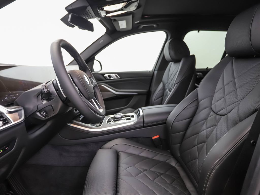 Thumbnail: 2026 BMW X5 - 11