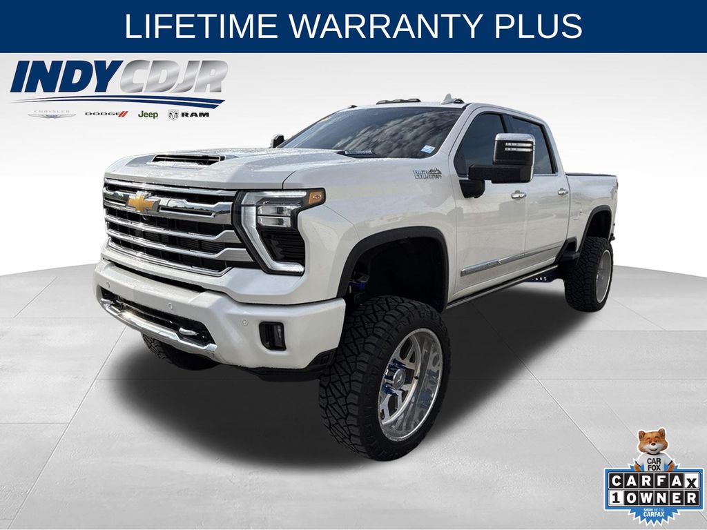 White (Iridescent Pearl Tricoat) 2024 Chevrolet Silverado 2500HD Pickup Truck Four-Wheel Drive Automatic