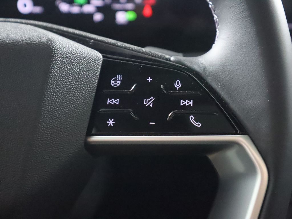 Thumbnail: 2025 Audi Q5 - 13