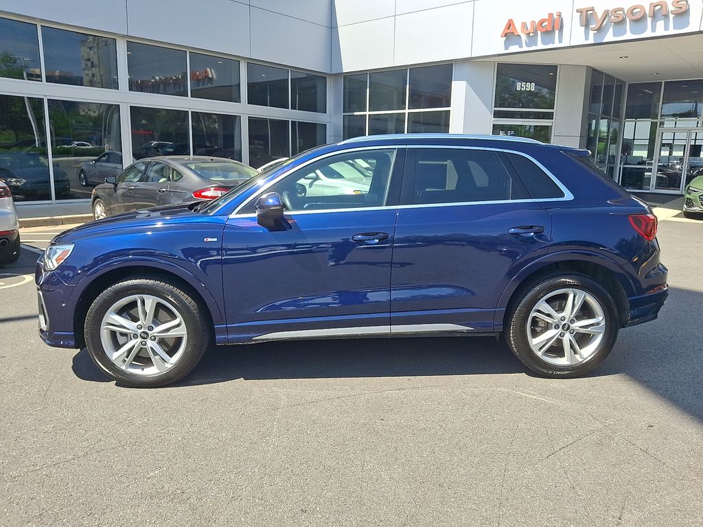 Thumbnail: 2021 Audi Q3 - 7