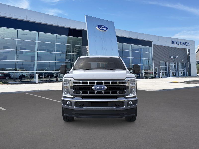 New 2026 Oxford White Ford XLT image 6