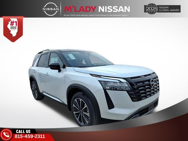 2026 Nissan Pathfinder Platinum 4WD's photo