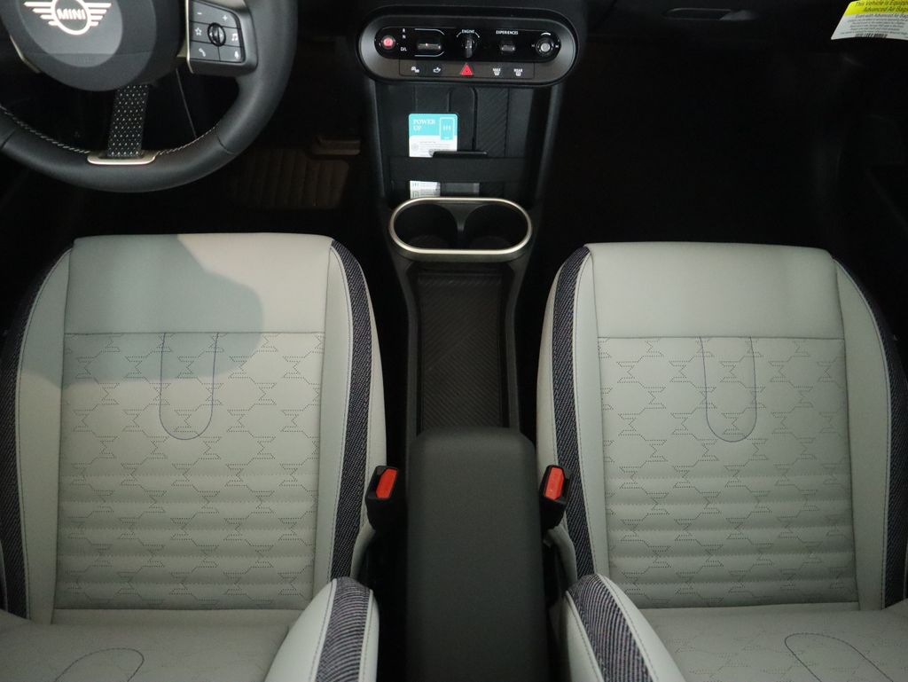 Thumbnail: 2026 MINI Cooper - 17