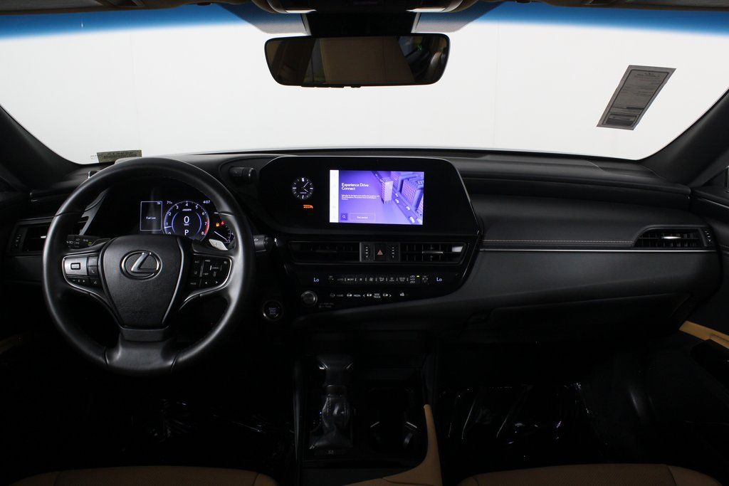 Thumbnail: 2024 Lexus ES - 8