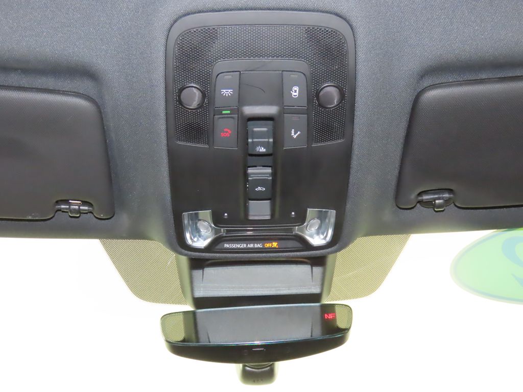 Thumbnail: 2022 Audi Q3 - 25