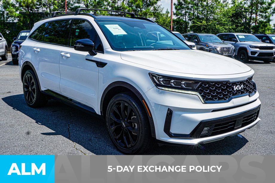 Used 2022 White Kia SX image 4