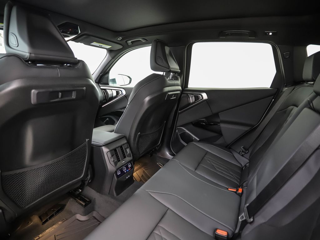 Thumbnail: 2026 BMW X3 - 21