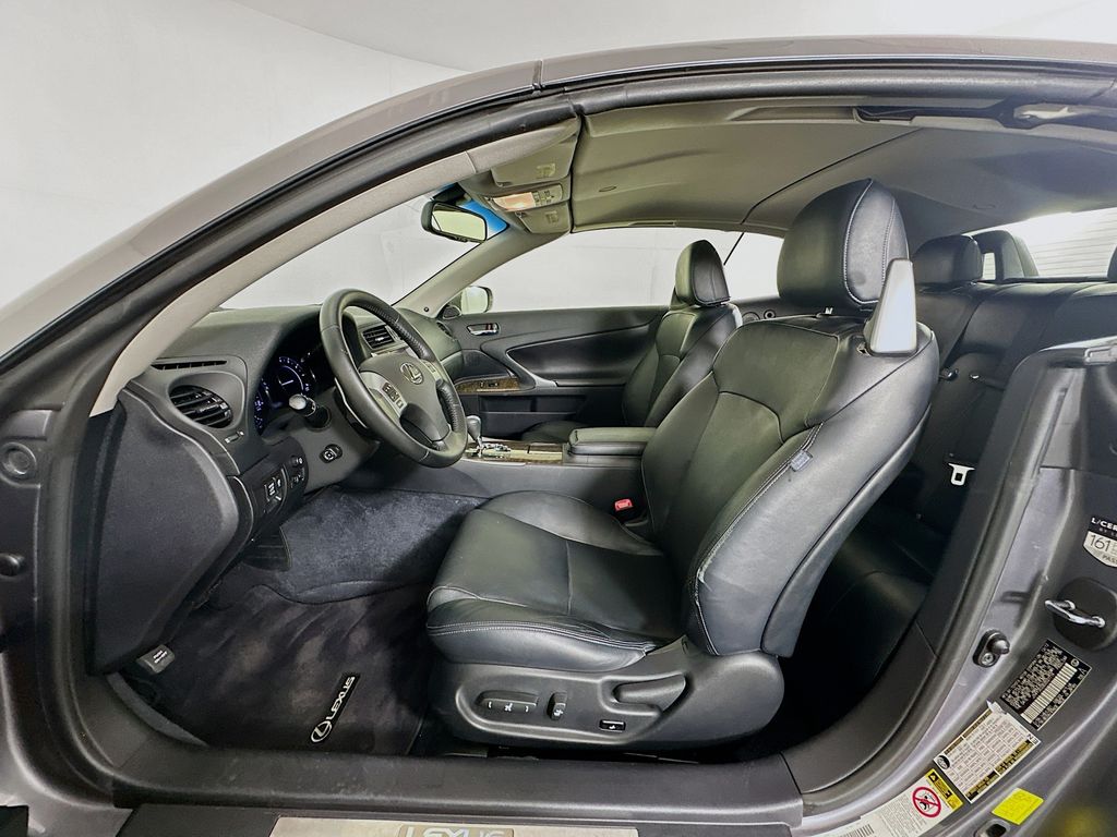 Thumbnail: 2013 Lexus IS - 22