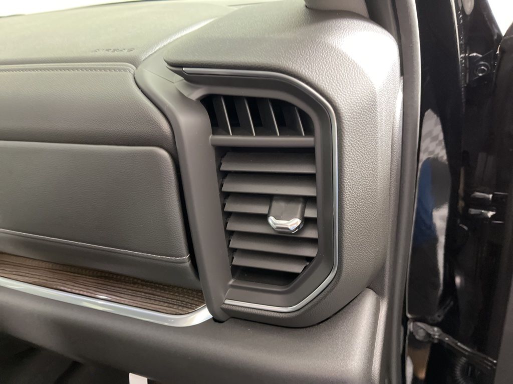 Thumbnail: 2026 Chevrolet Silverado 1500 - 11