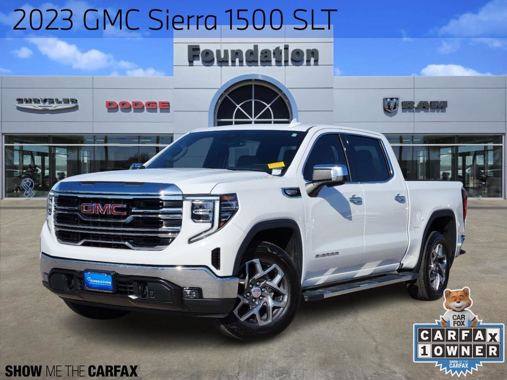 2023 GMC Sierra 1500 SLT 1