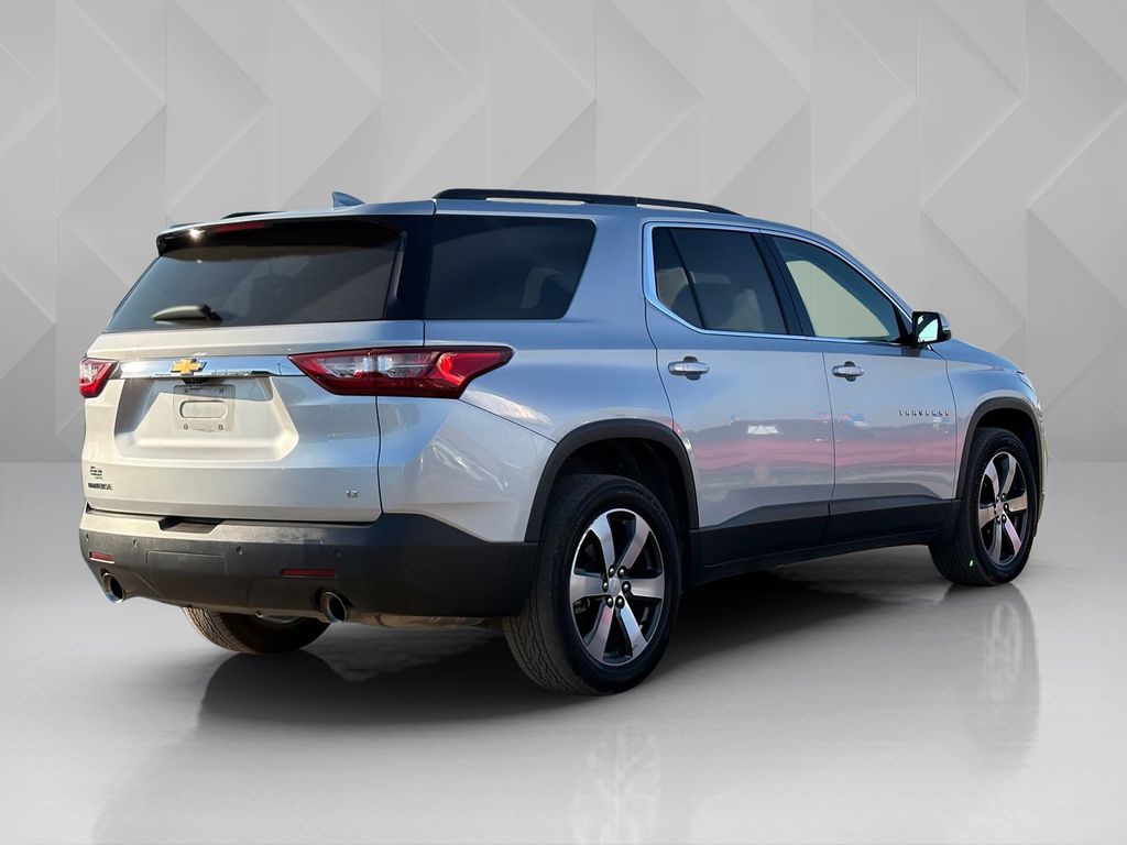 2019 Chevrolet Traverse 3LT Silver at North Houston Mitsubishi