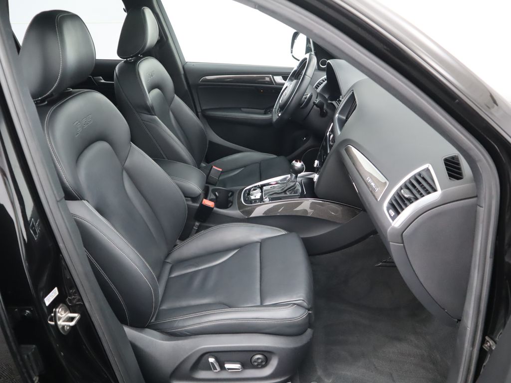 Thumbnail: 2015 Audi SQ5 - 21