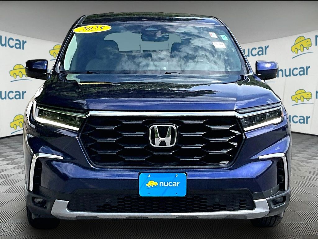 2025 Honda Pilot — photo 2