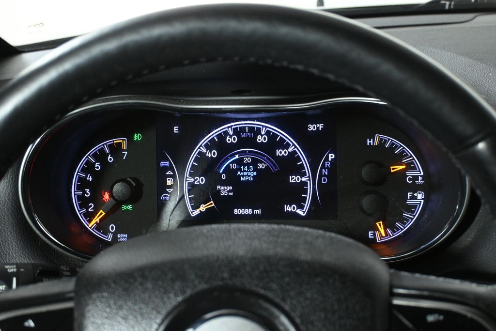 Thumbnail: 2018 Jeep Grand Cherokee - 18