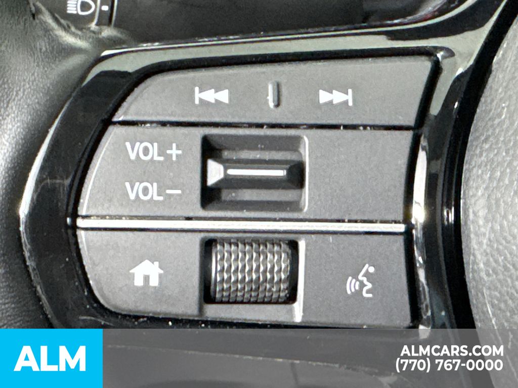 Used 2025  Honda EX-L image 27
