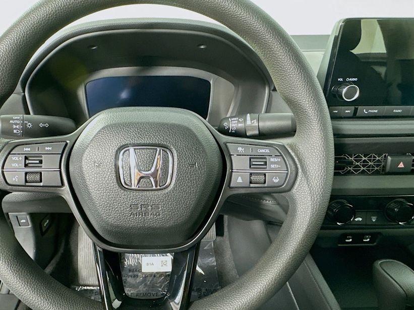 2025 Honda Accord LX photo