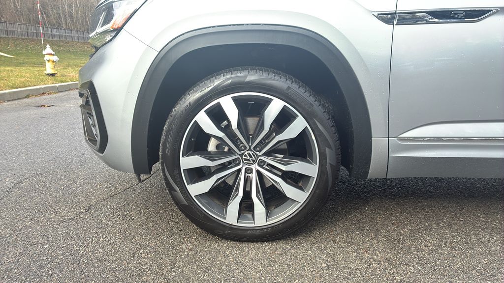 used 2021 Volkswagen Atlas car, priced at $27,400