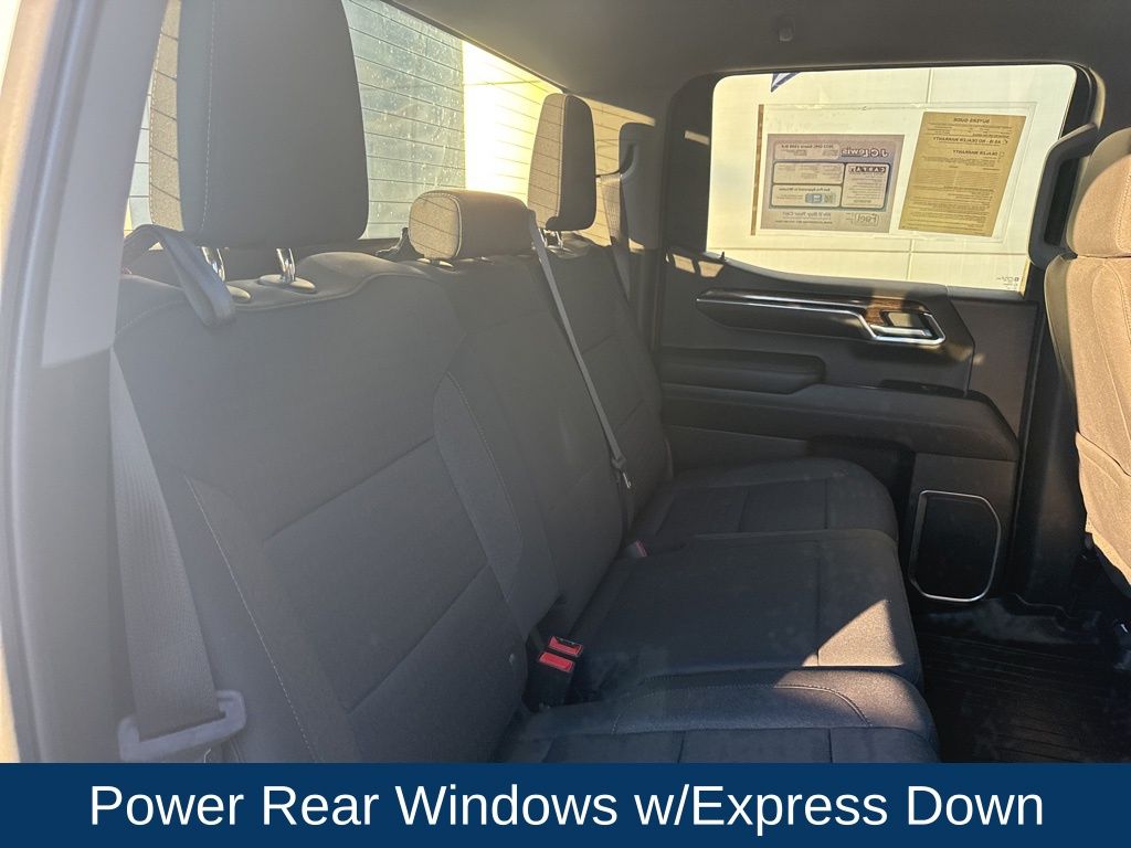 2022 GMC Sierra 1500 4WD Crew Cab Short Box SLE