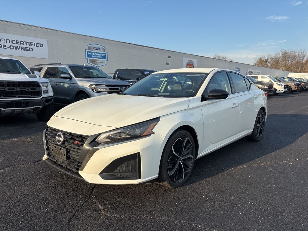 2025 Nissan Altima 2.5 SR FWD