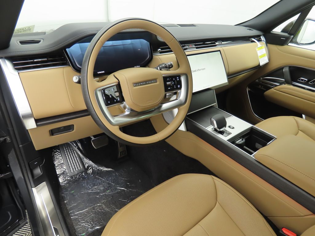 2025 Land Rover Range Rover SE 10